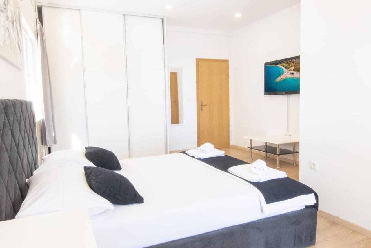 Apartment Cvita Free Beach Parking Makarska Exterior photo